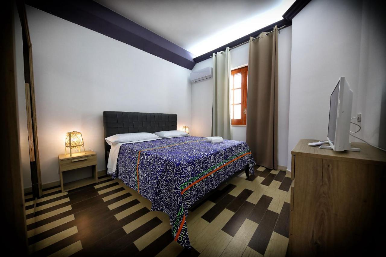 Fiore Di Mandorla Avola Luaran gambar